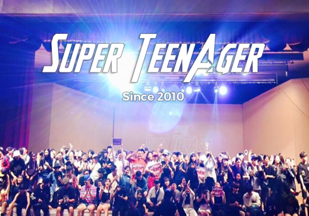 SUPER TEENAGER